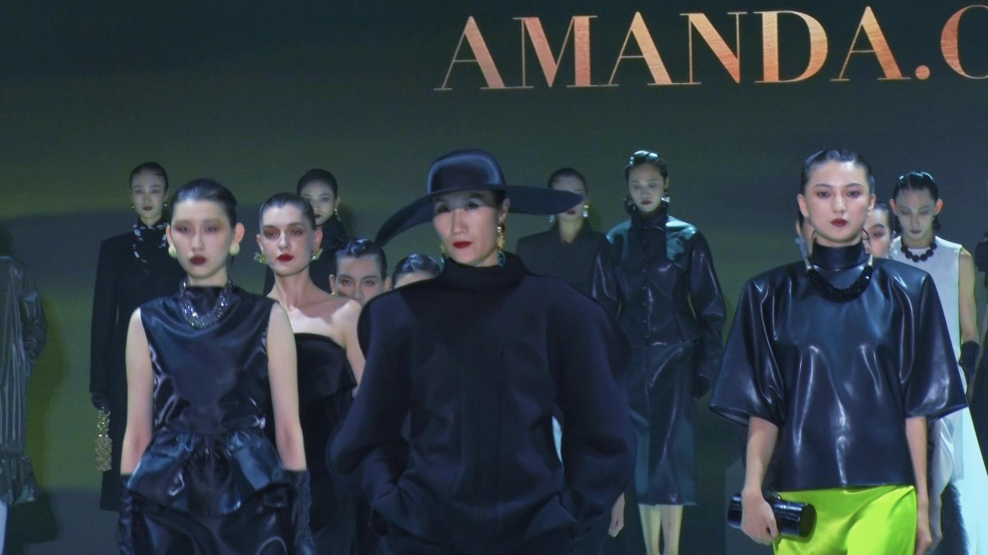 AMANDA.CAO 2026FW高級時裝秀深圳啟幕：以「盛放」之名 致敬女性